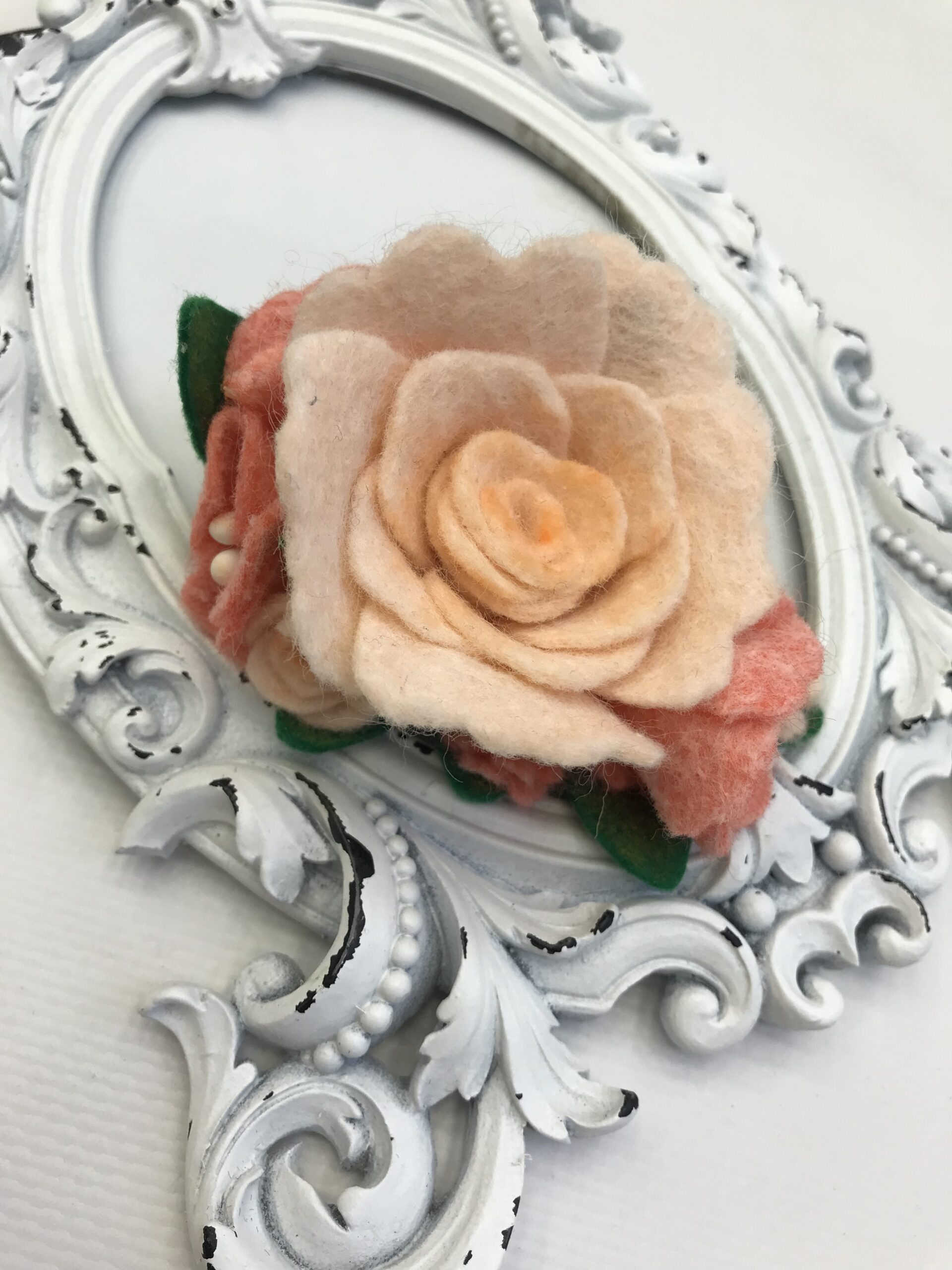 Заколка Єсенія "Кораловий бриз" 5.5 см