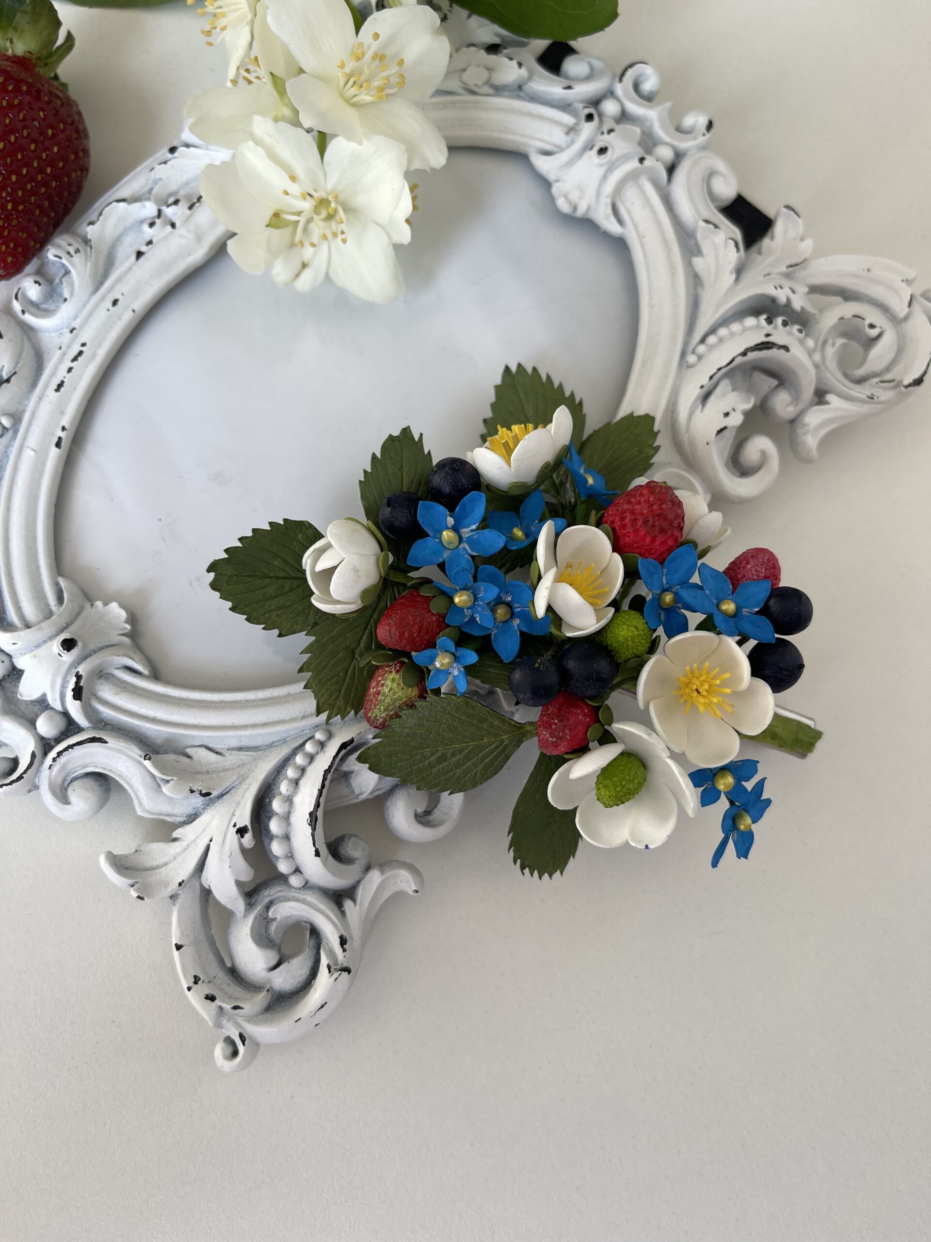 Заколка "Ягідка" 1