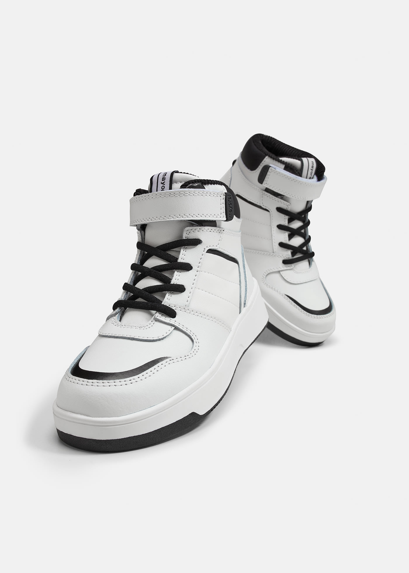 Ботинки  Mayoral для хлопчиків 44430-047