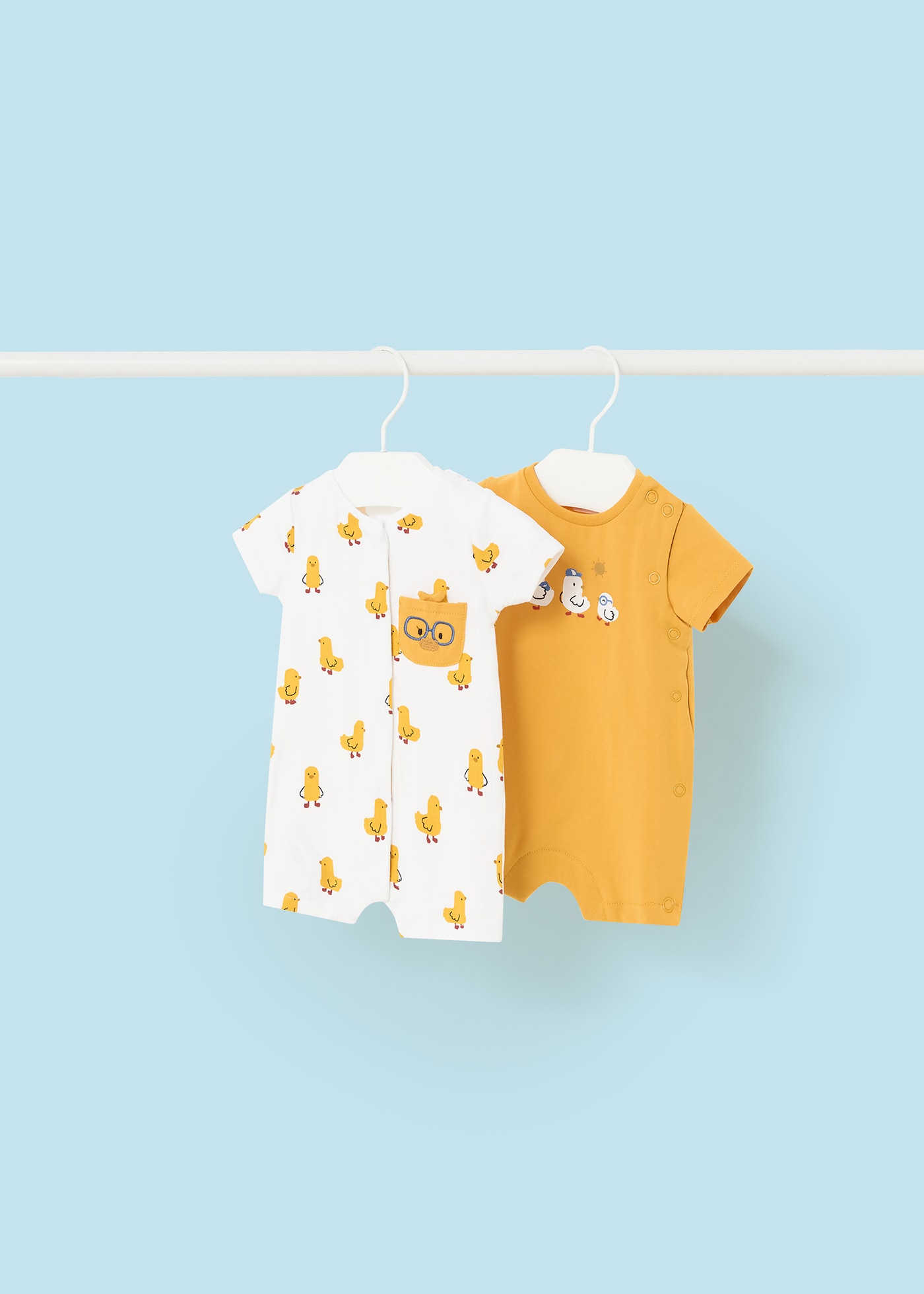 Комплект для хлопчика напівкомбінезони 2 шт. Mayoral 24-01728-020