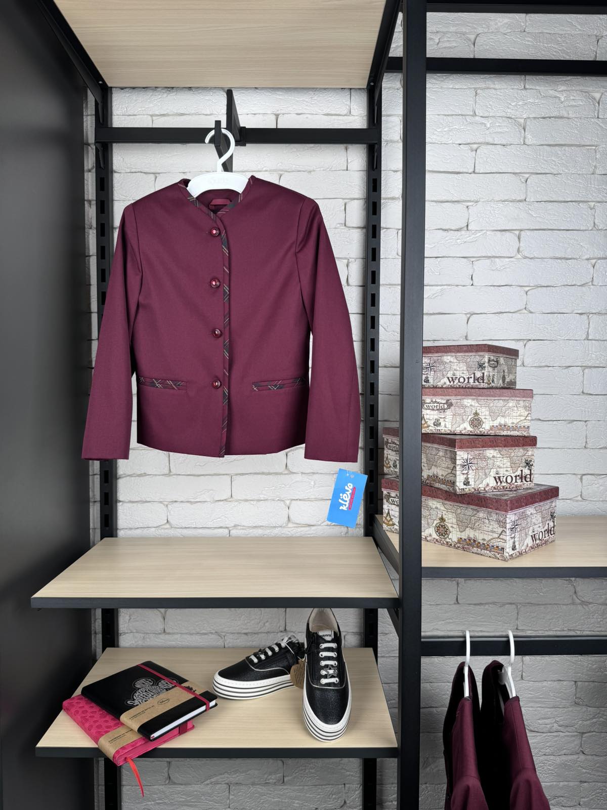 Жакет для дівчинки бордовий 120-17б