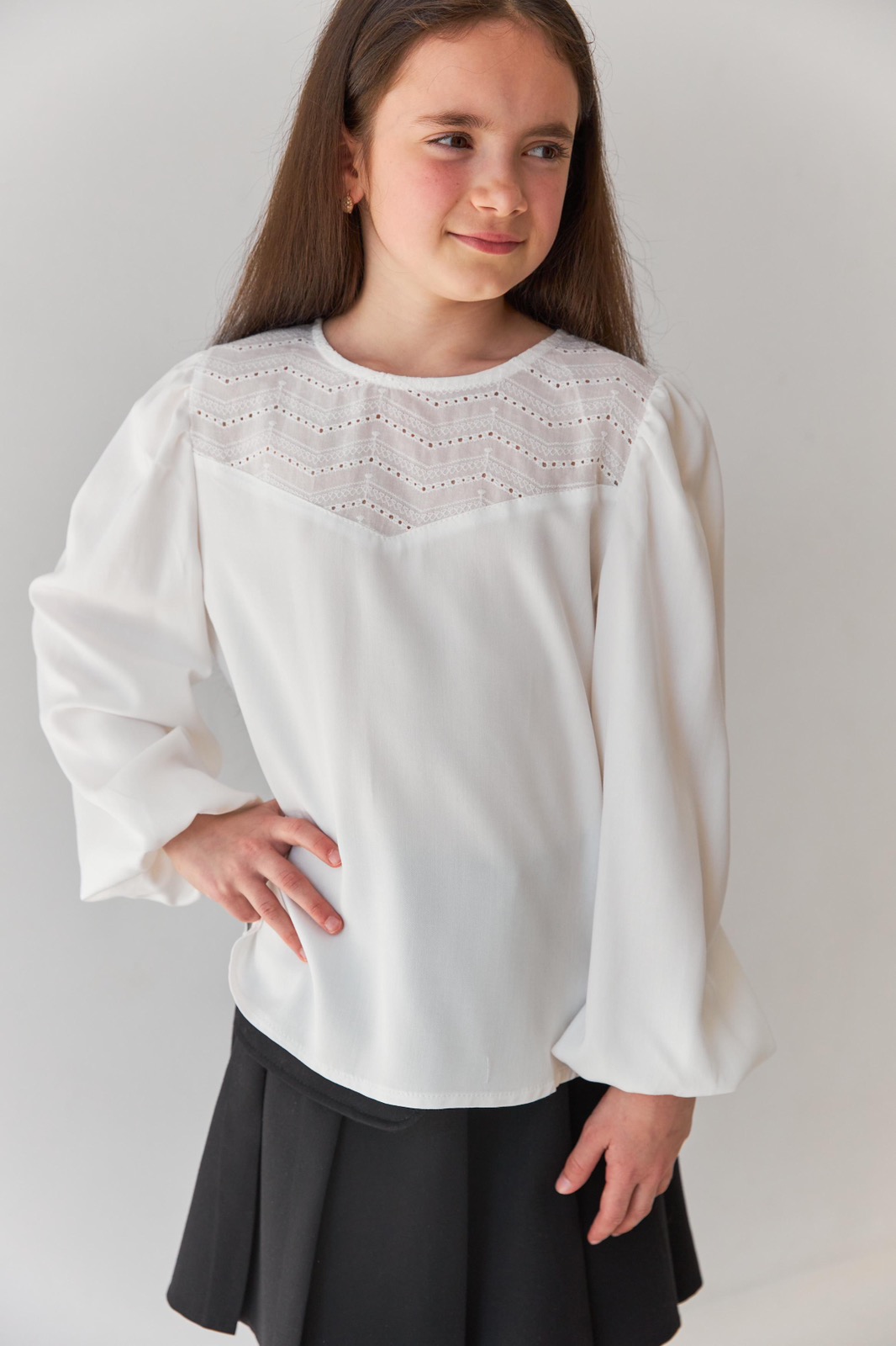 Блуза для дівчинки молочна довгий рукав Олена 22112