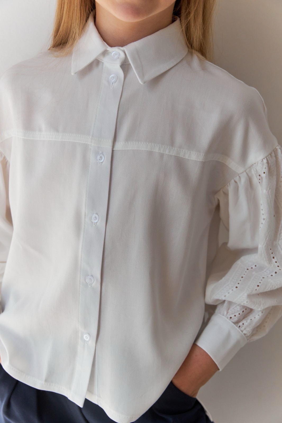 Блуза для дівчинки Ніколетта молочний 24102