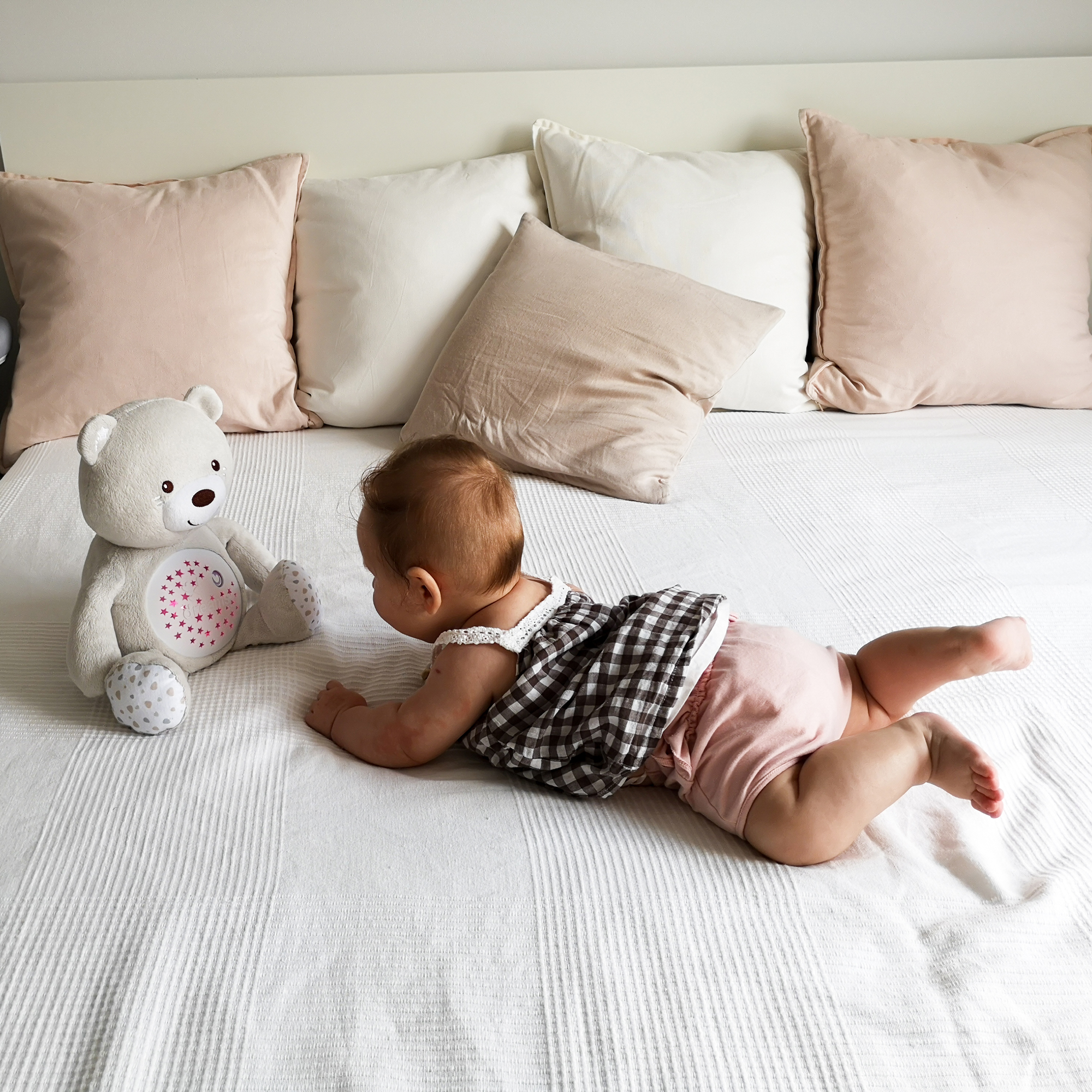 Іграшки для немовлят, розвиток й розваги Іграшка музична "Ведмежа", кол.нейтральний Chicco 08015.30