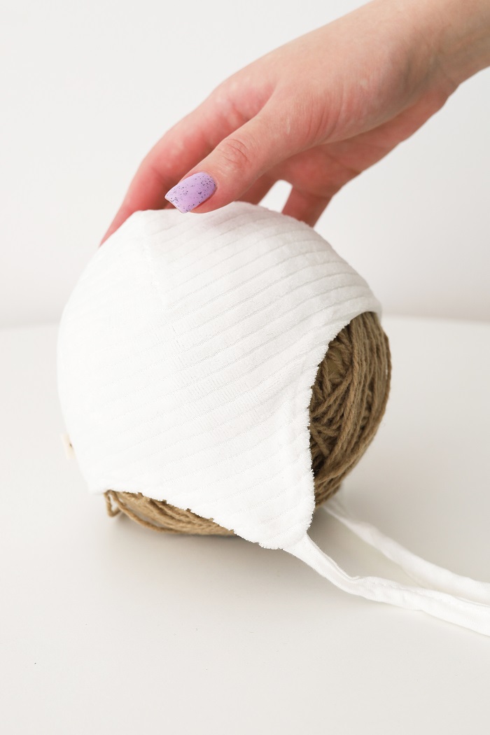 Шапочки, хустинки. Велюрова шапка Tim, Молочна Mag Baby 102838