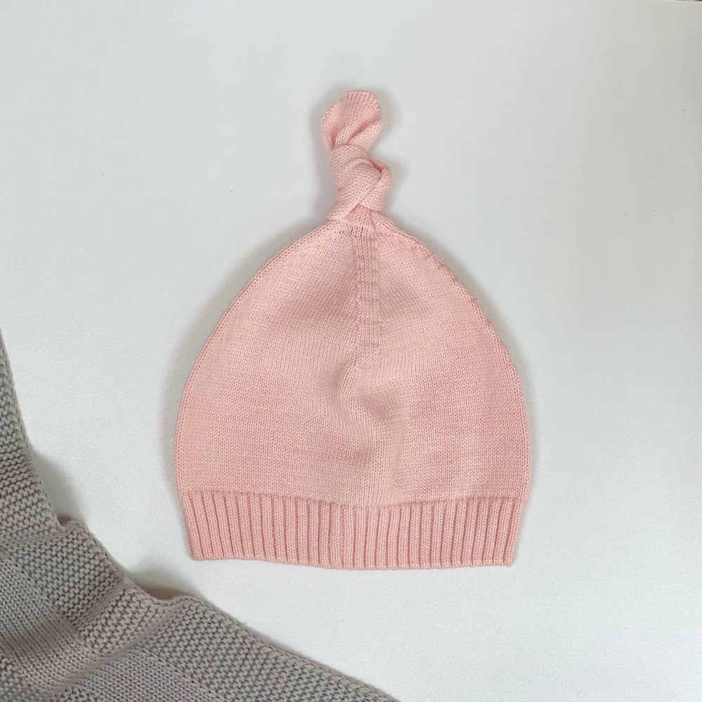 Шапочки, хустинки. Шапочка вязана з помпоном 39 пудра 1039979