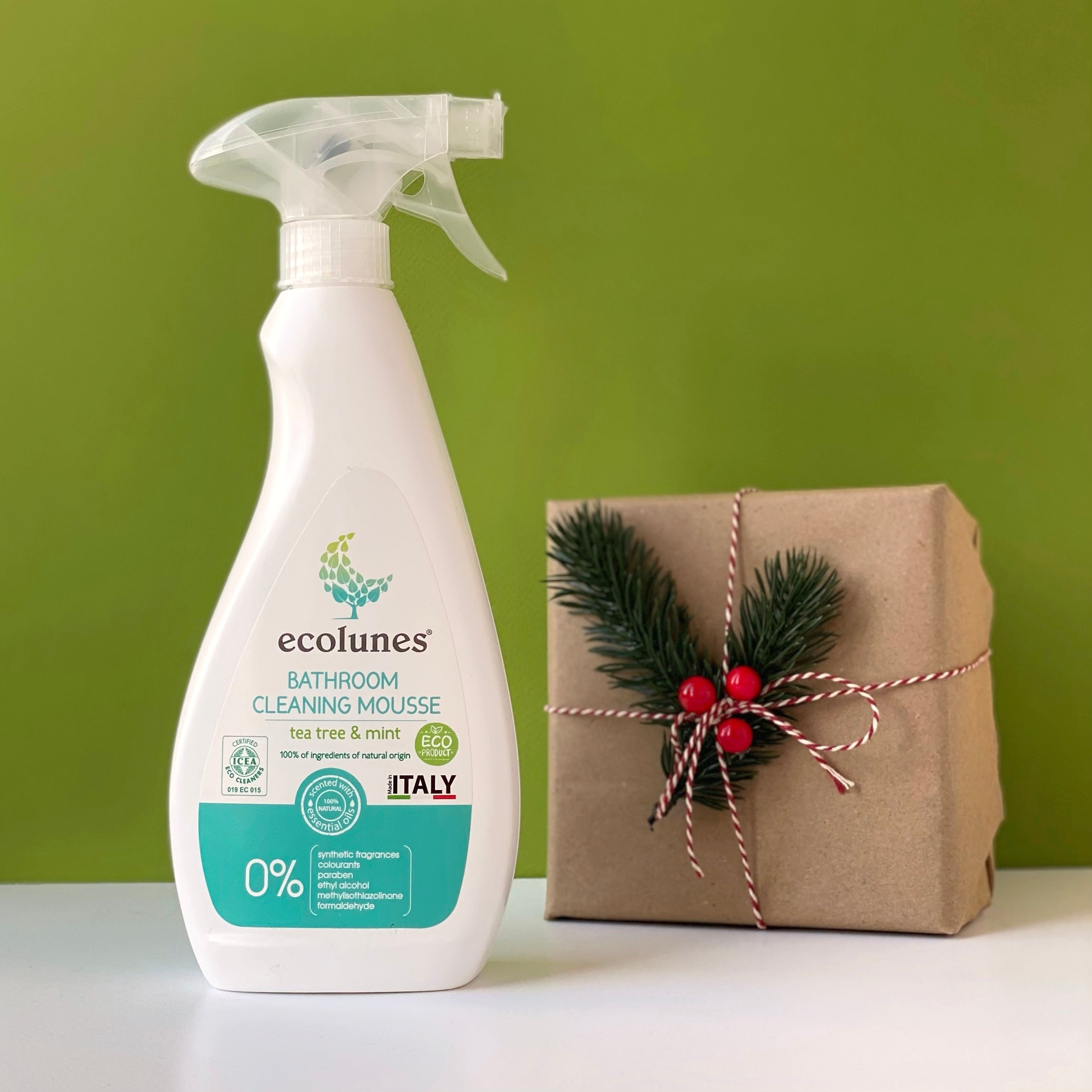 Засіб для очищення поверхонь в ванній кімнаті торгової марки "ECOLUNES" із запахом чайного дерева та мяти