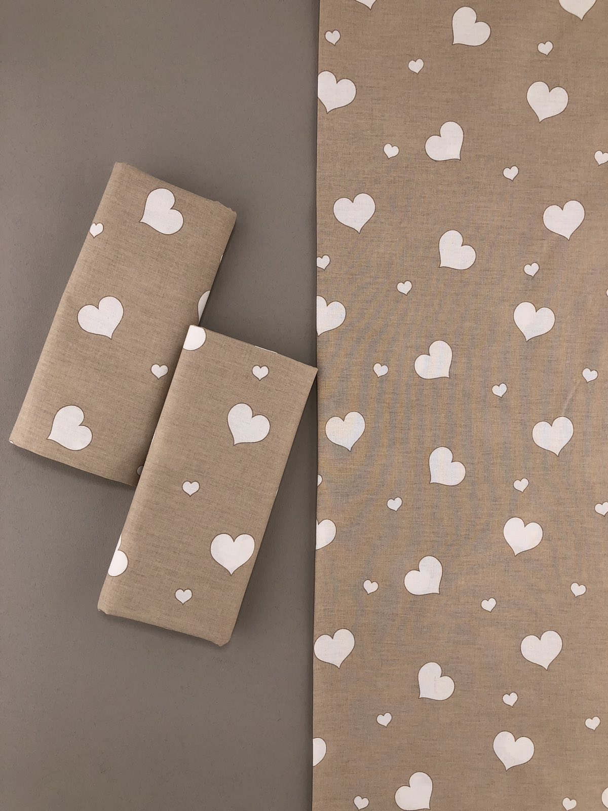 Пелюшка бавовна сердечки на бежевому для дівчинки 100х80 121024-1720