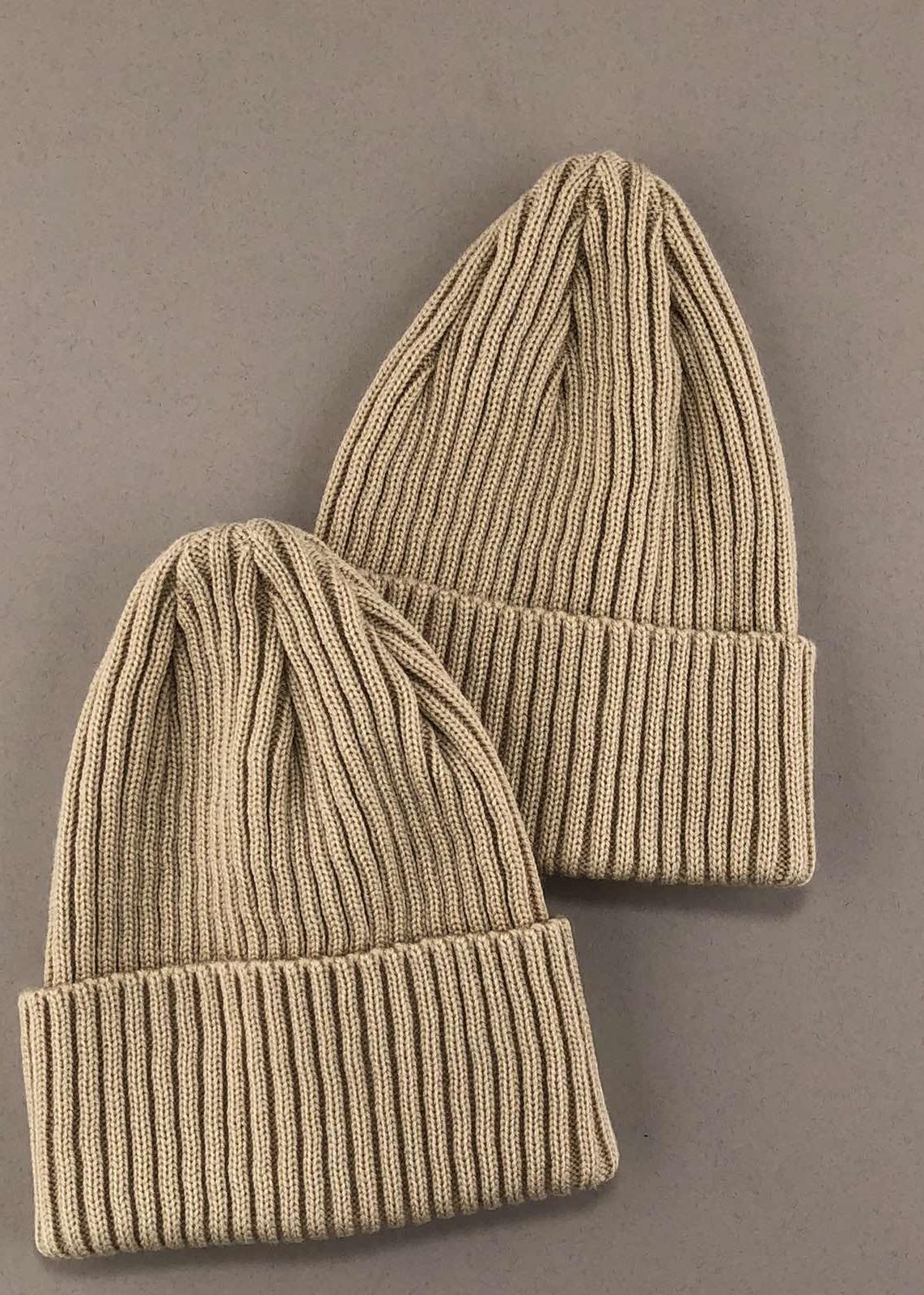 Головні убори і шарфи. Шапка для дівчики в рубчик бежевий 051024-0939