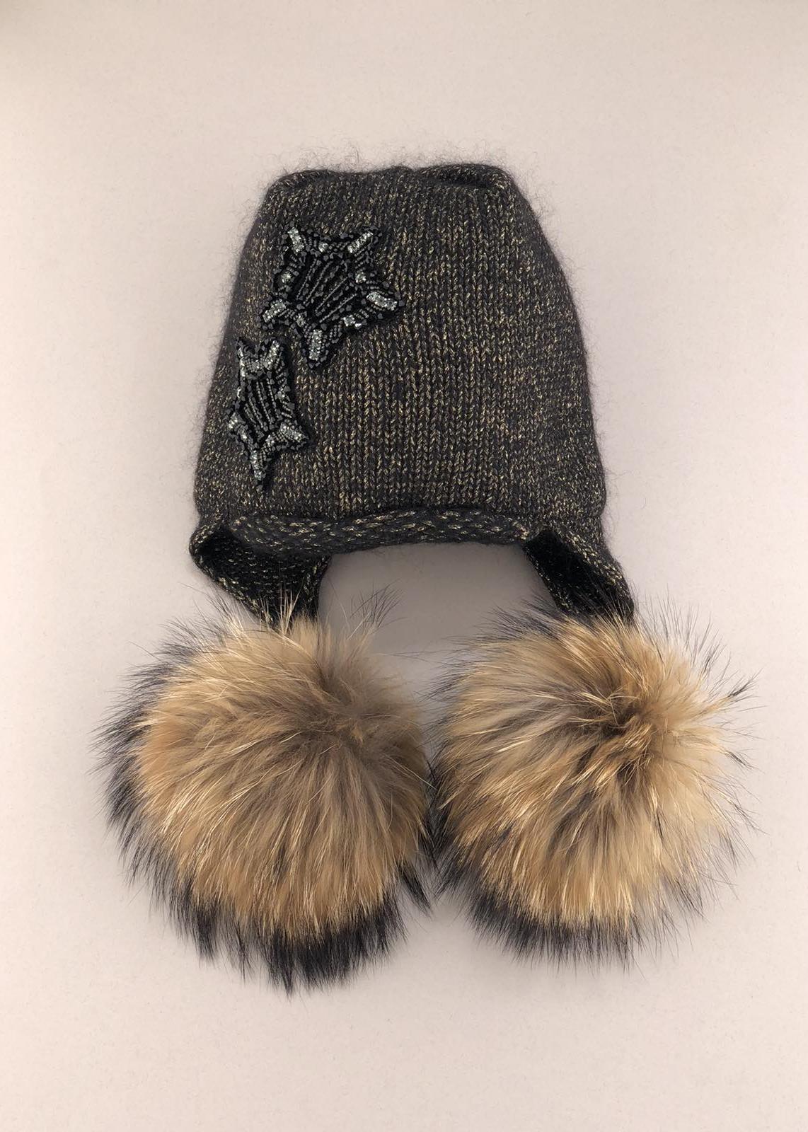 Головні убори і шарфи. Шапка для дівчинки з помпонами 270125-1014