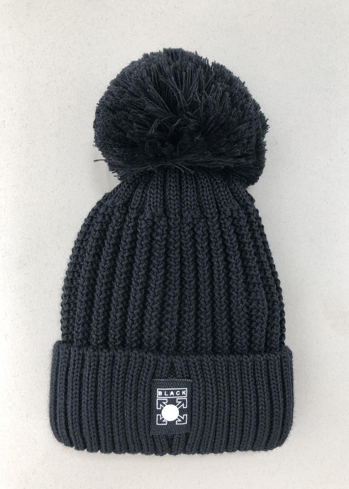 Головні убори і шарфи. Шапка для хлопчика без завязок чорний WB54M-1