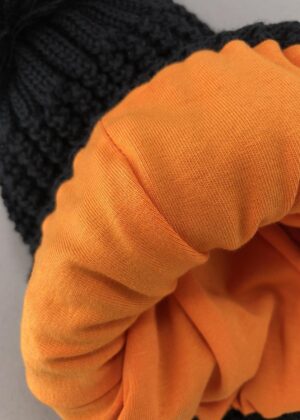 Головні убори і шарфи. Шапка для хлопчика без завязок чорний WB54M-1