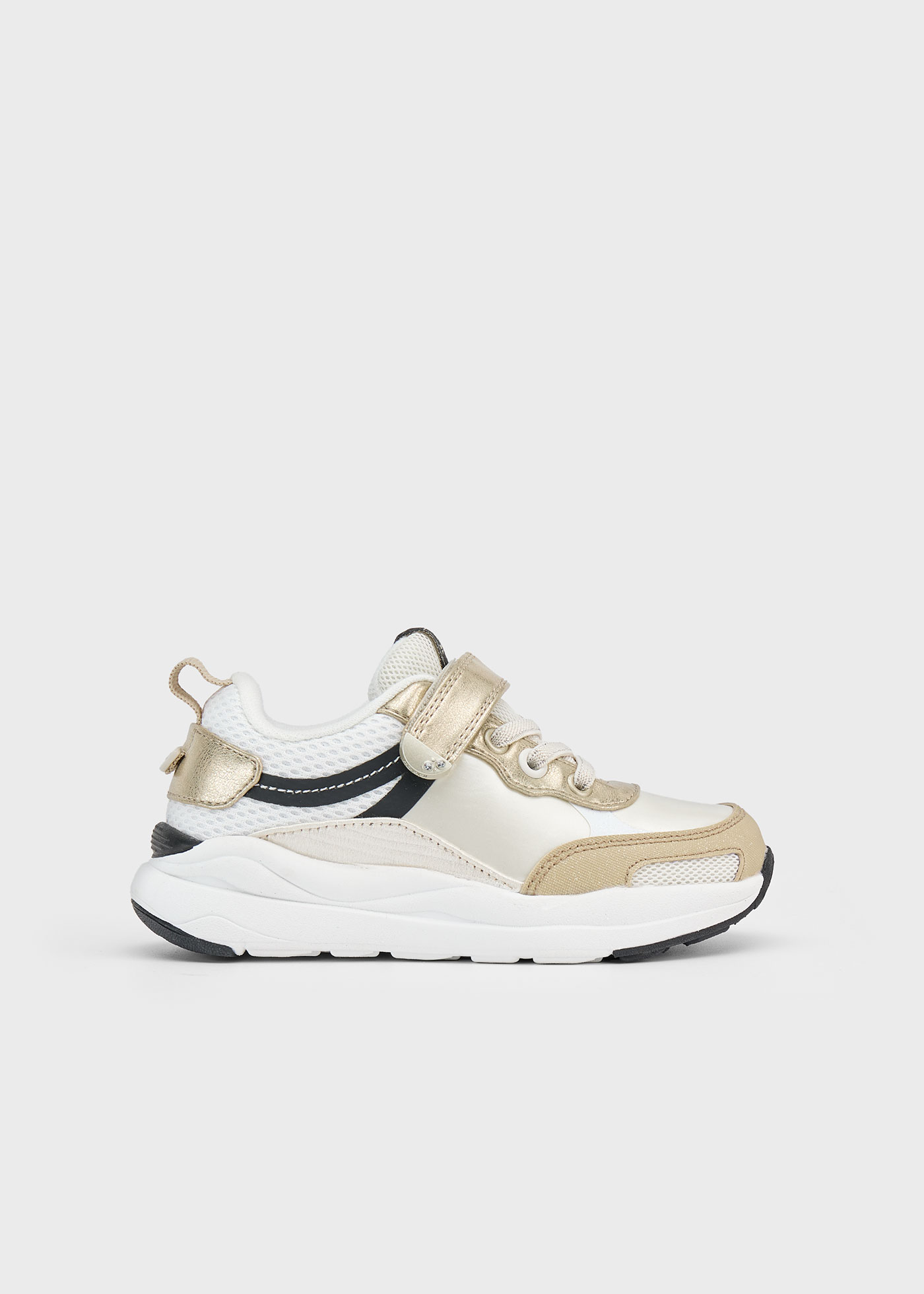 Кросівки. Взуття спортивне Mayoral 25-45615-064