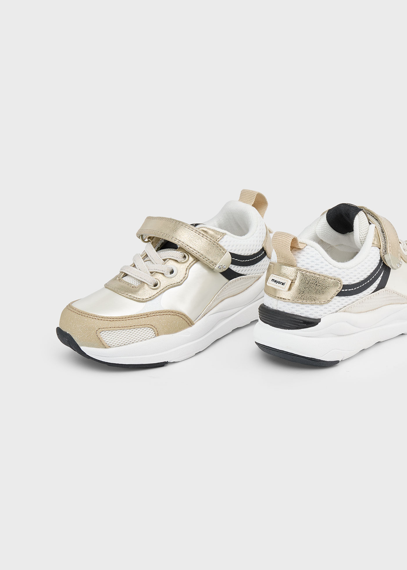 Кросівки. Взуття спортивне Mayoral 25-45615-064