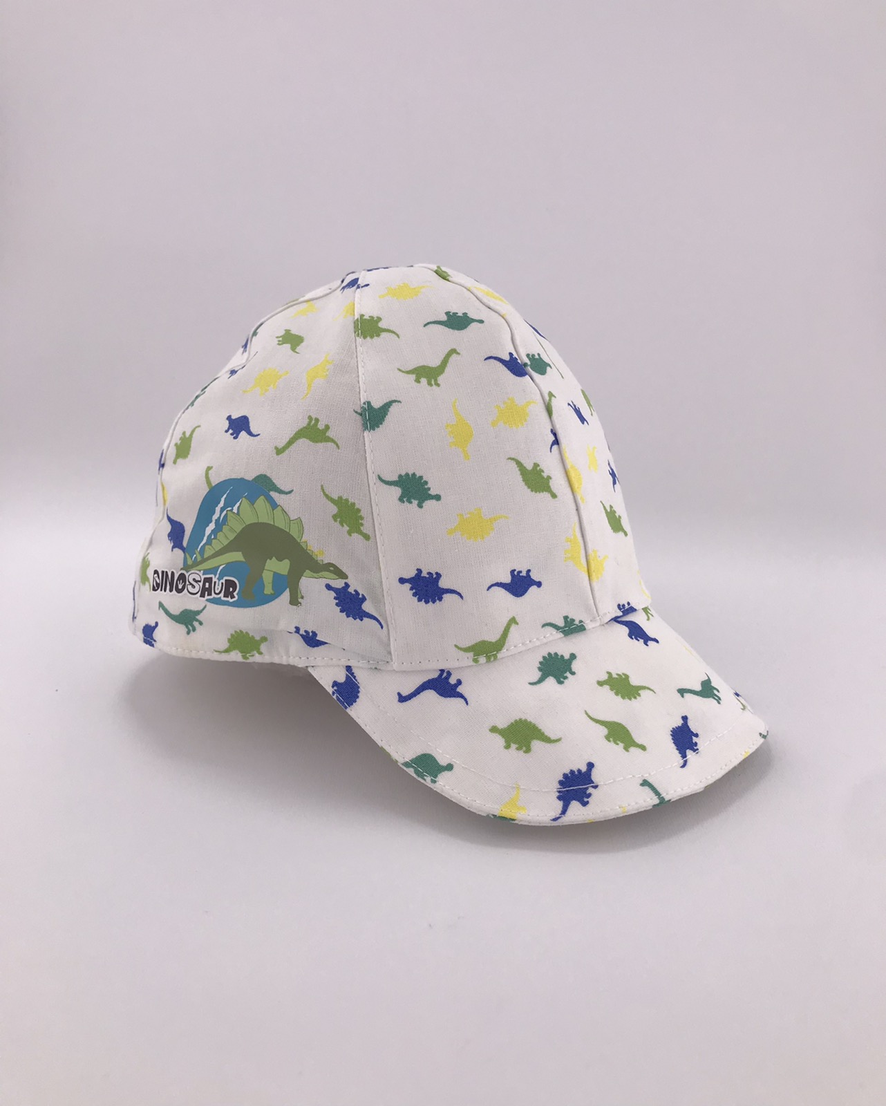 Головні убори і шарфи. Кепка для хлопчика білий 3003-1316