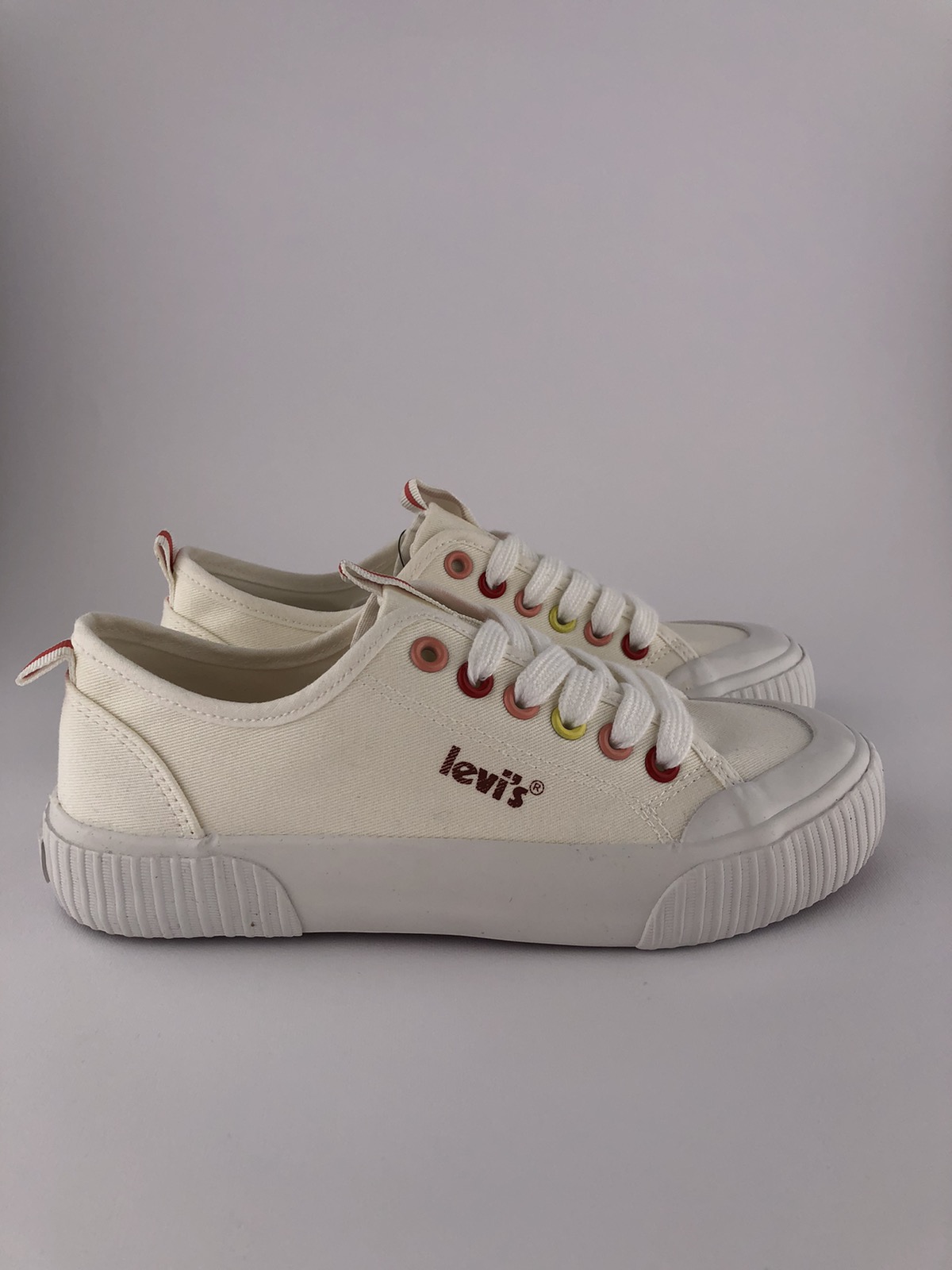 Кеди. Кеди Levis NEW BETTY VBET0051T WHITE 0061