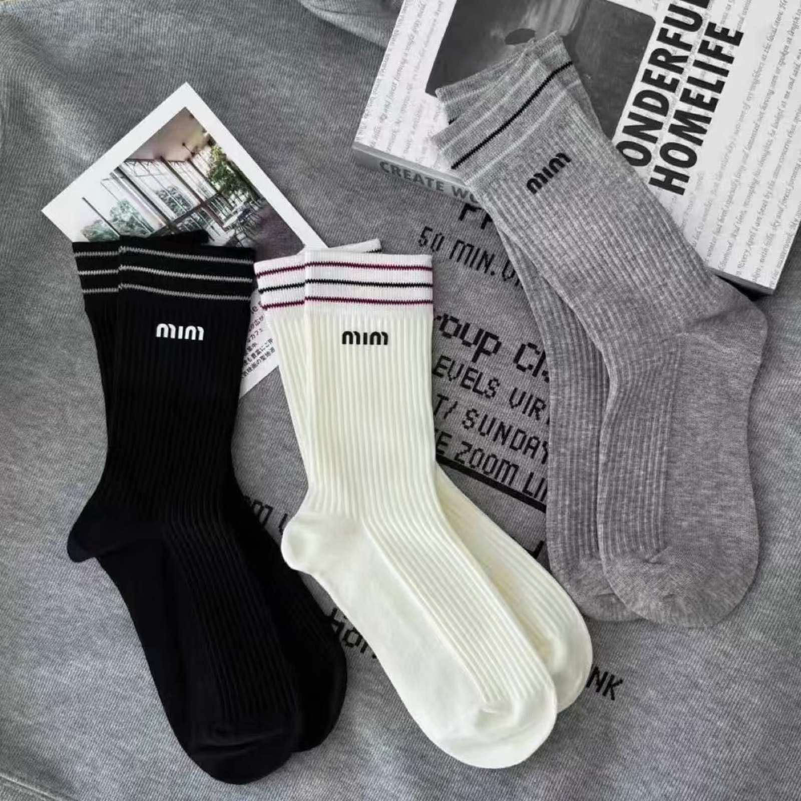 Шкарпетки для дівчинки високі чорний 1925-1638