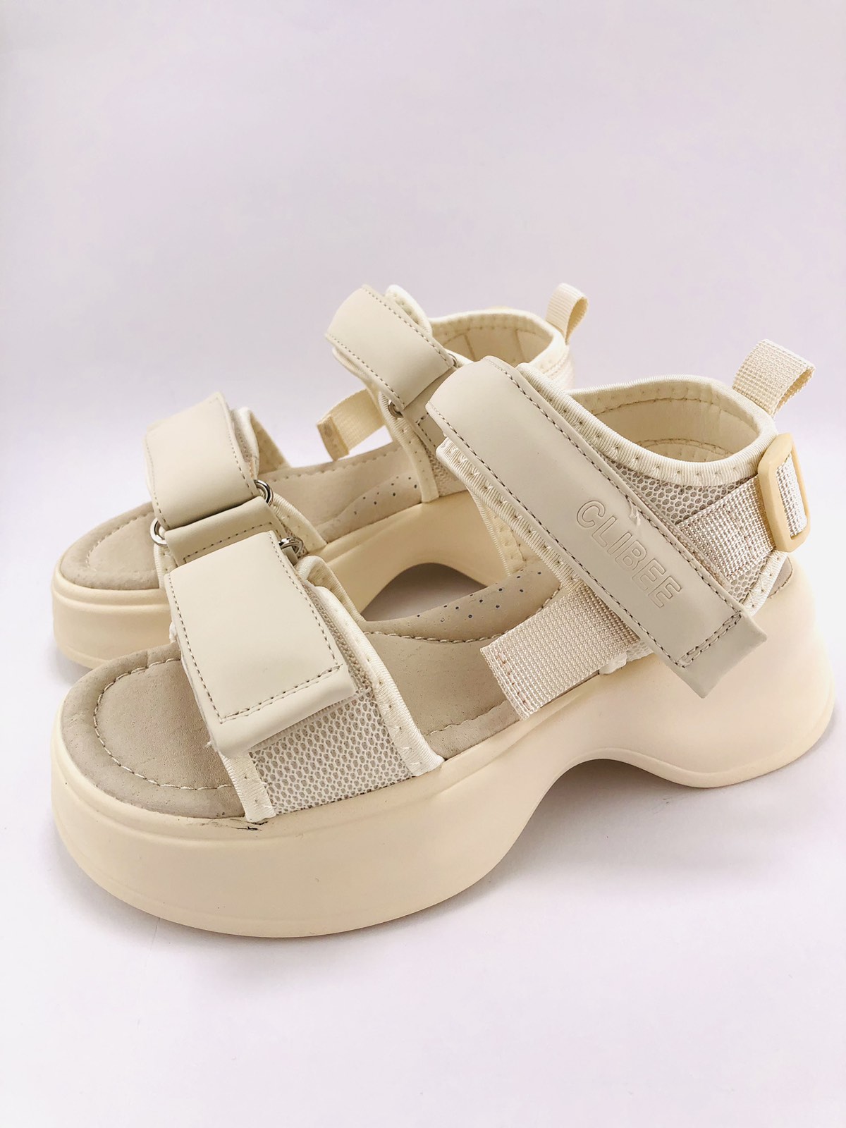 Босоніжки для дівчинки Clibee AC350-2 beige