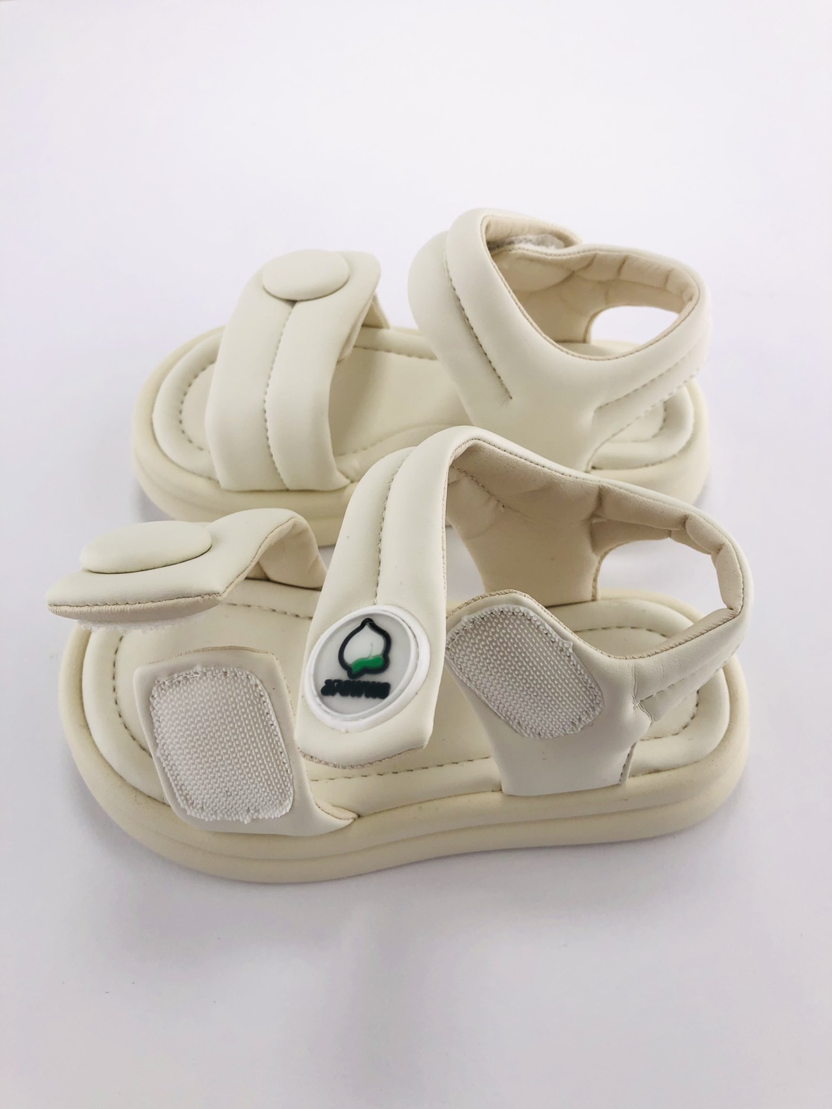 Босоніжки для дівчинки Apawwa N1339P beige 25-30