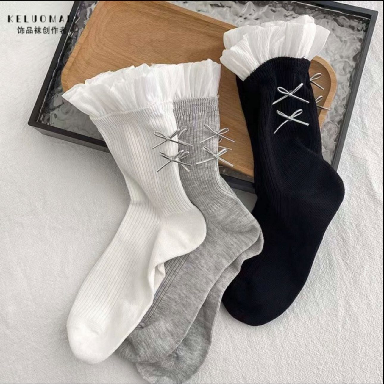 Шкарпетки для дівчинки чорні з рюшем 280625-0946