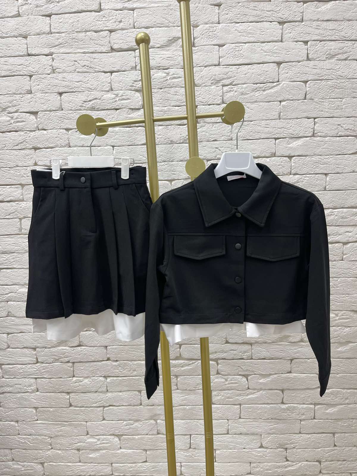 Комплкект  піджак+спідниця для дівчинки чорний 188833-188834-2