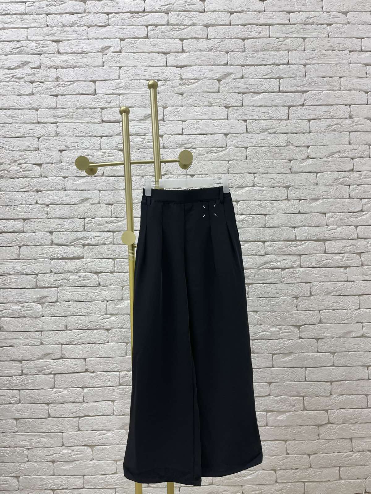 Брюки для дівчинки чорний 6922