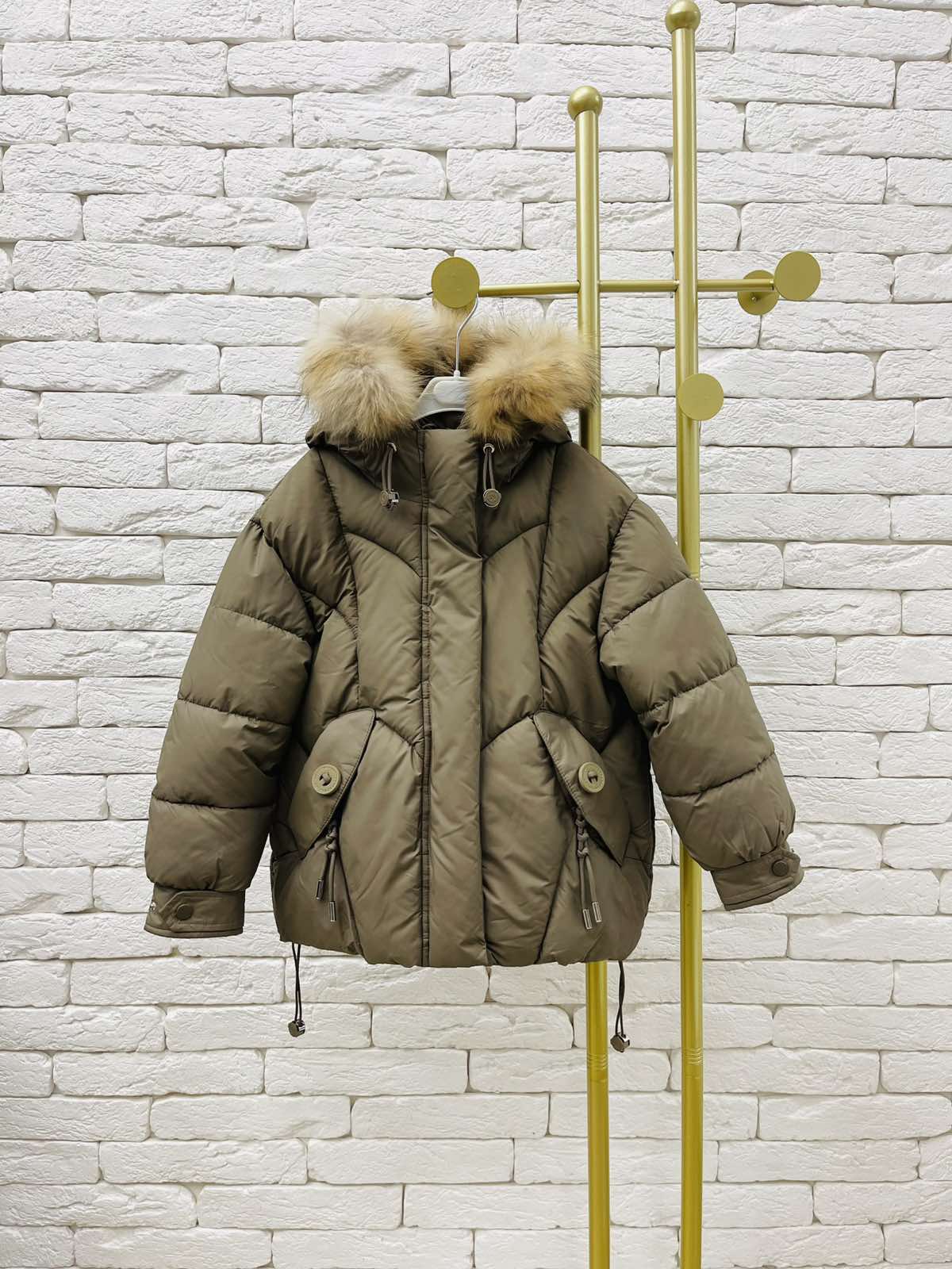 Куртка для дівчинки коричневий 5889