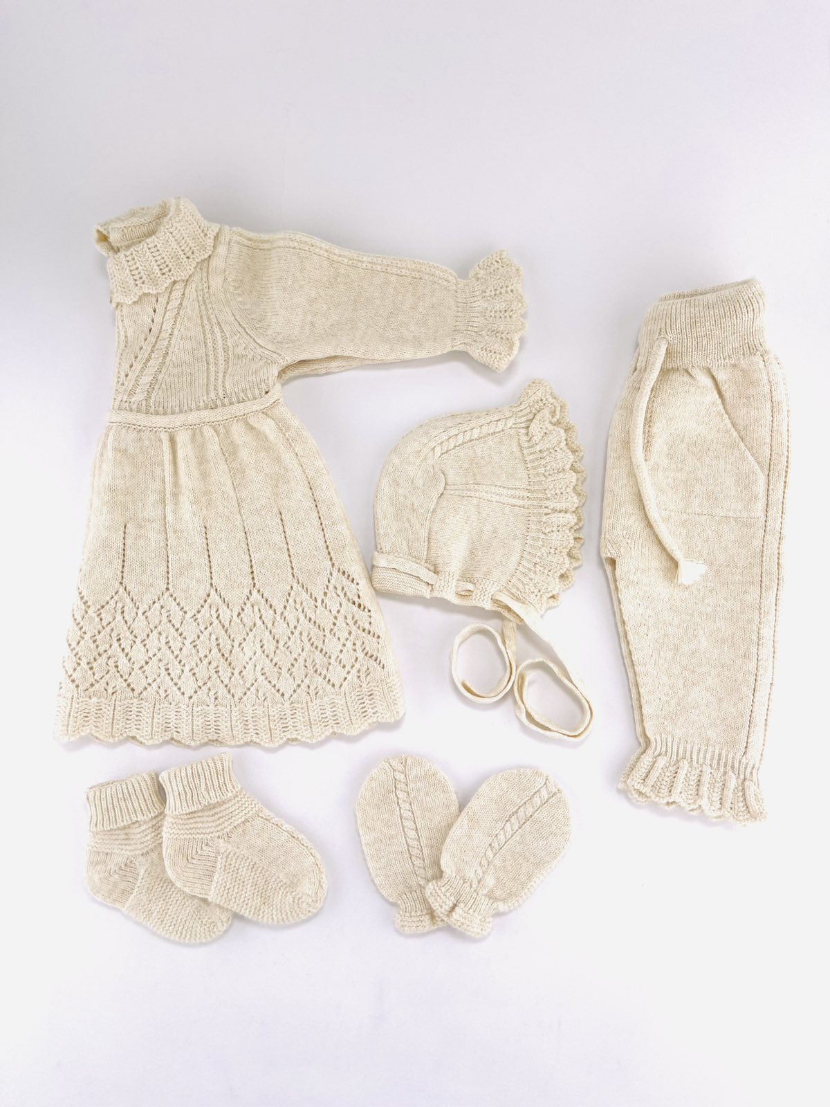 Подарунковий набір з 10 предметів для дівчинки бежевий 3440-2-2