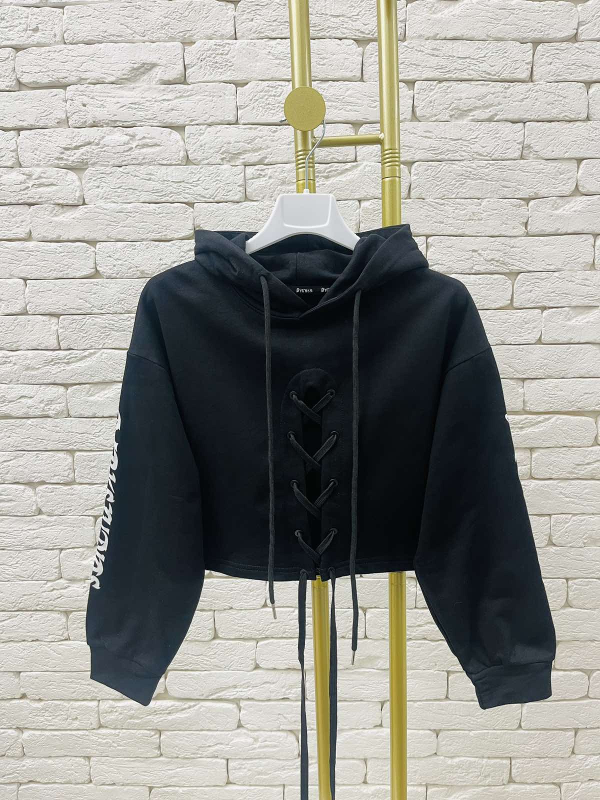 Пуловер для дівчинки з завязками чорний 6100-02