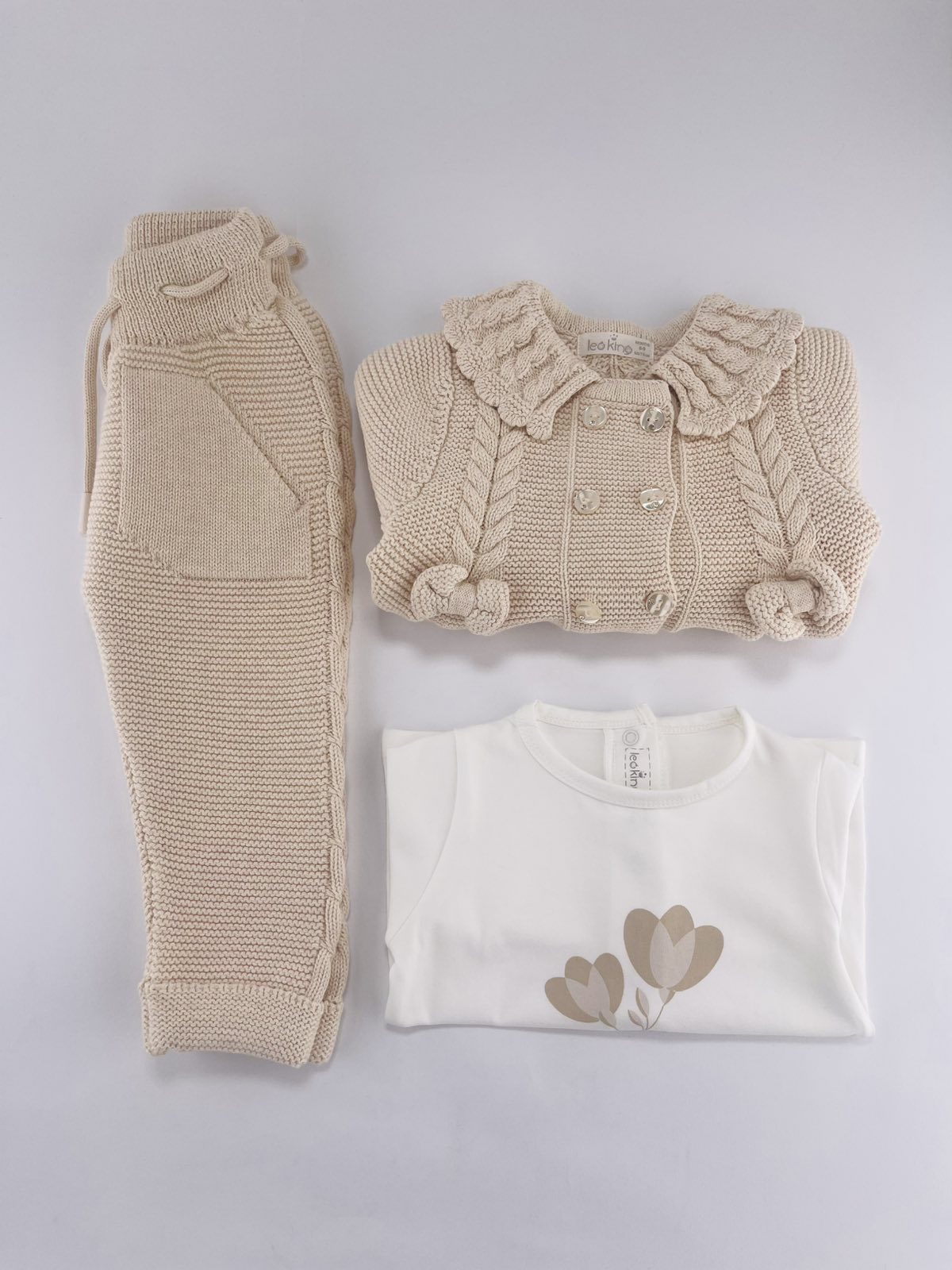 Комплект вязаний для дівчинки бежевий 8032-2