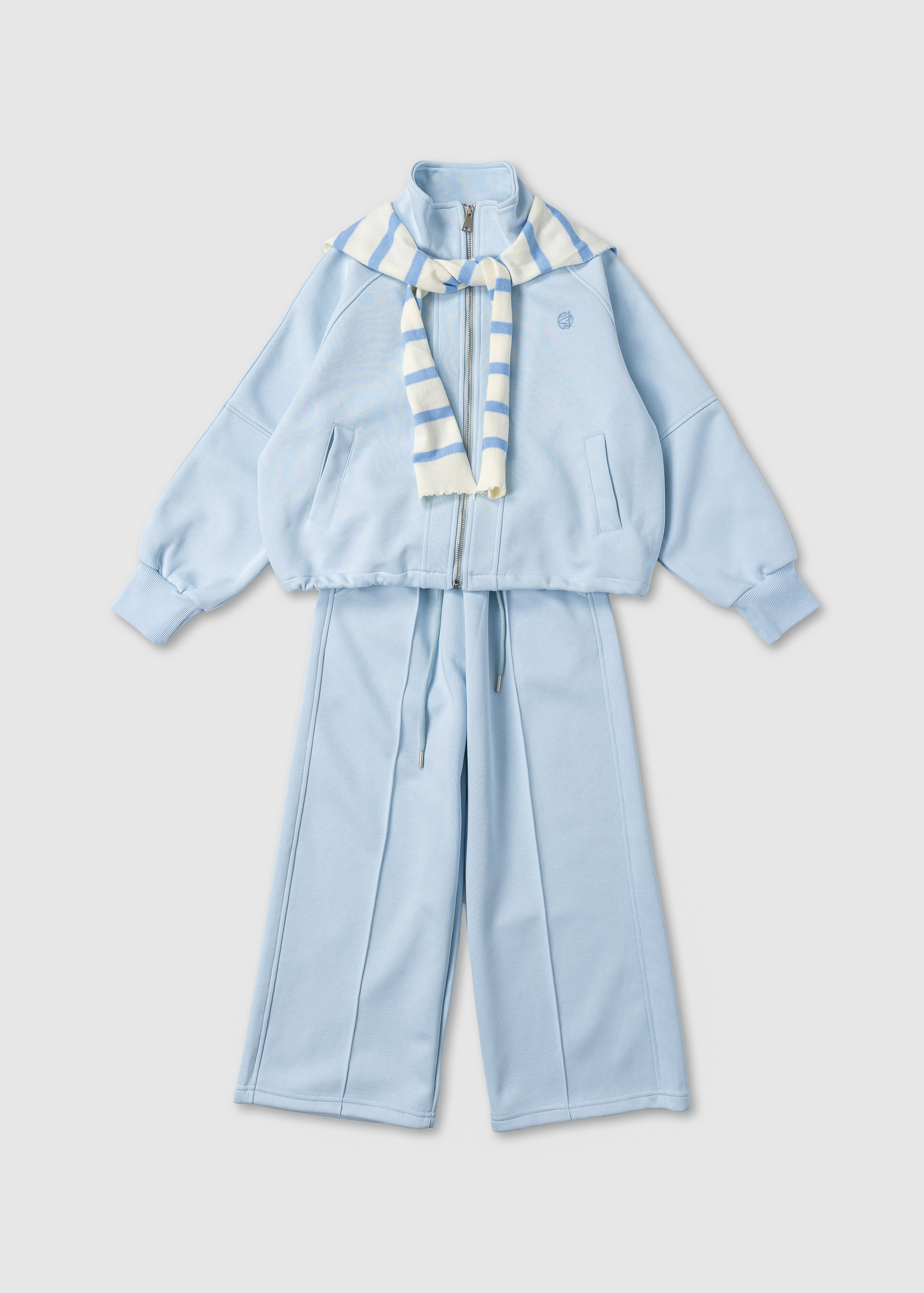 Спортивний костюм для дівчинки блакитний 82625b