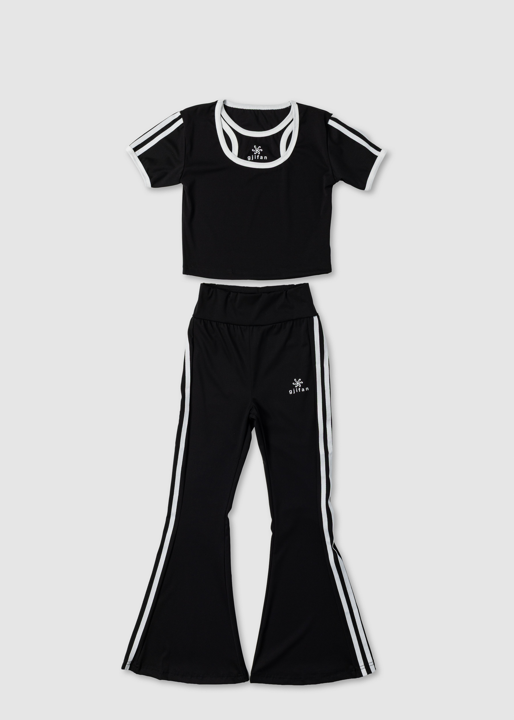 Комплект для дівчинки чорний XT57